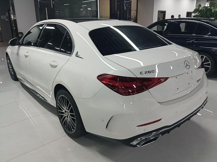 C-Class 2023 Facelift C 260 L Sport photo 4