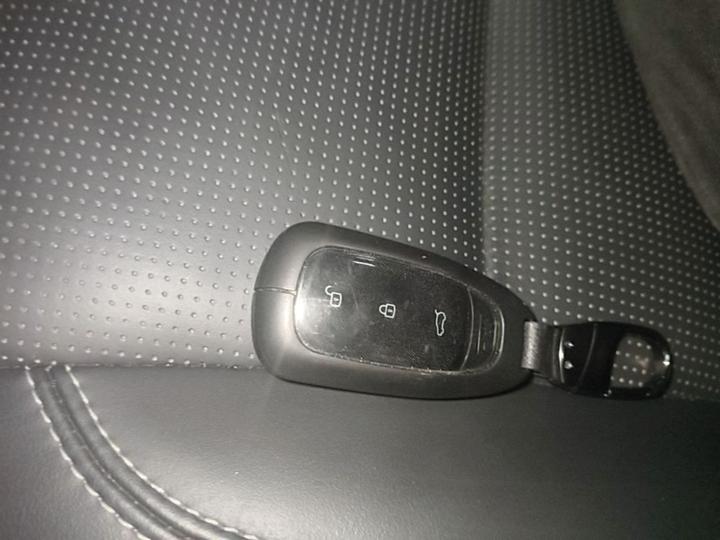 Li Auto ONE 2021 EREV 6-Seater photo 8