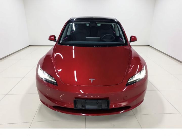 Model 3 2023 RWD photo 2