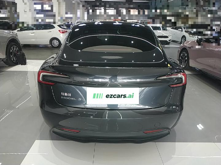 Model 3 2023 RWD photo 3