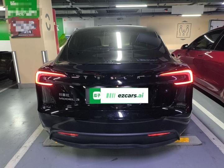 Model 3 2023 RWD photo 3