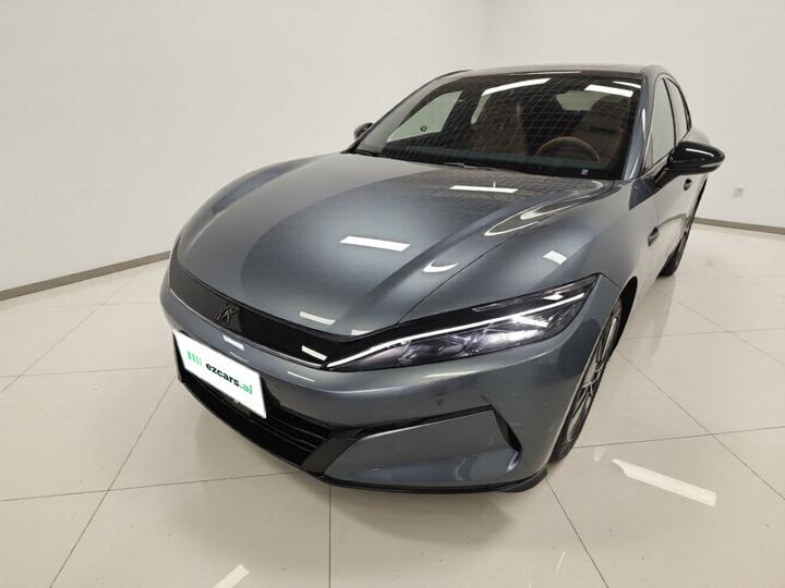 Han L 2025 EV 701KM LiDAR Exclusive photo 2