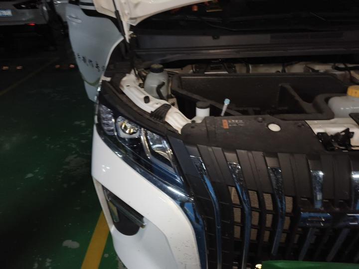 BAW M7 EV 2026 420KM Premium 7-Seater 120kW photo 7