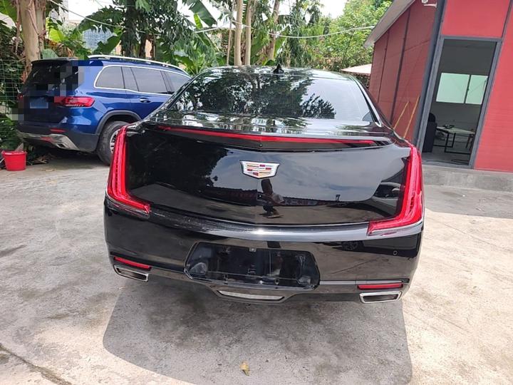 XTS 2018 28T Elite photo 3