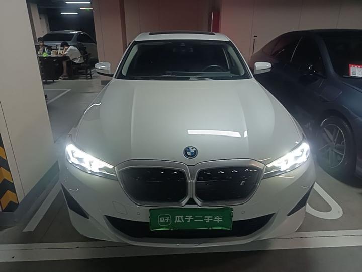 i3 2024 eDrive 35 L photo 2