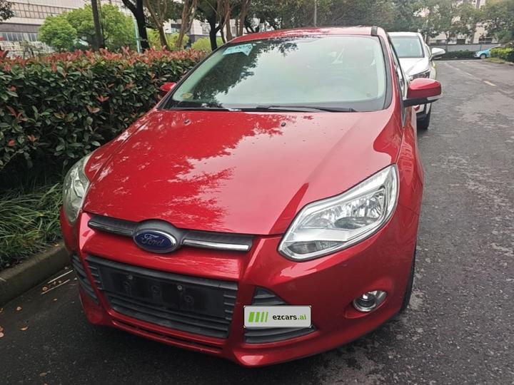 Focus 2012 Hatchback 1.6L AT photo 2