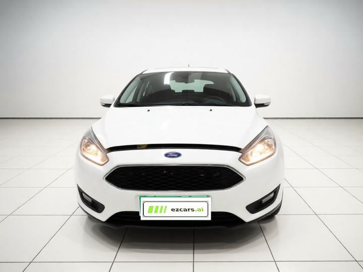 Focus 2015 Hatchback 1.6L AT Comfort photo 2