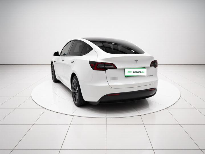 Model Y 2024 RWD photo 4
