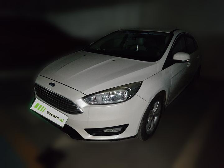 Focus 2015 Sedan 1.6L AT Comfort
