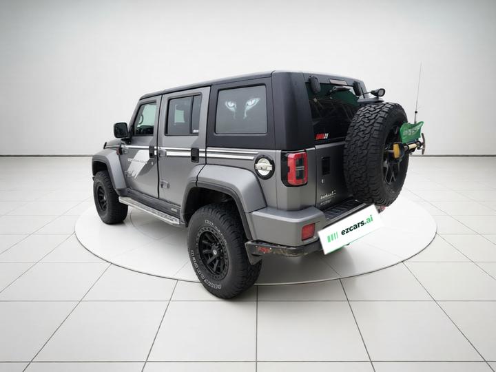 BJ40 2022 2.0T AT AWD Champion photo 4