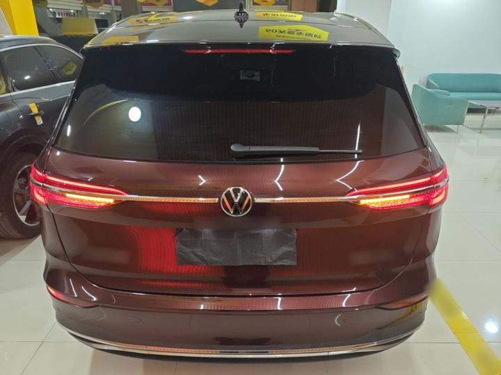 Viloran 2024 380TSI Premium photo 5