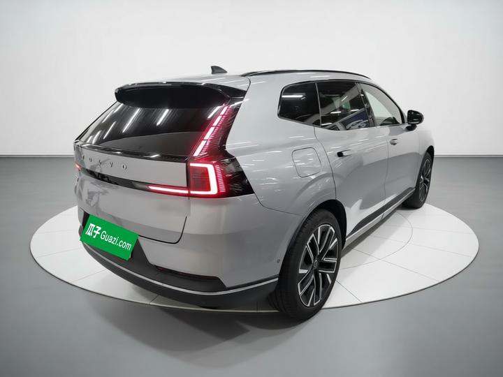 XC70 Hybrid 2026 AWD Extended Range Plus photo 6