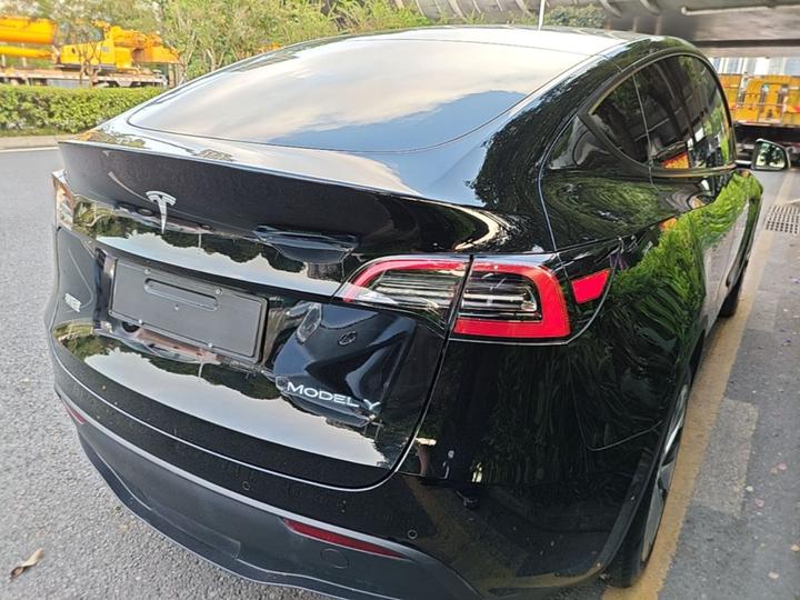 Model Y 2022 RWD photo 4