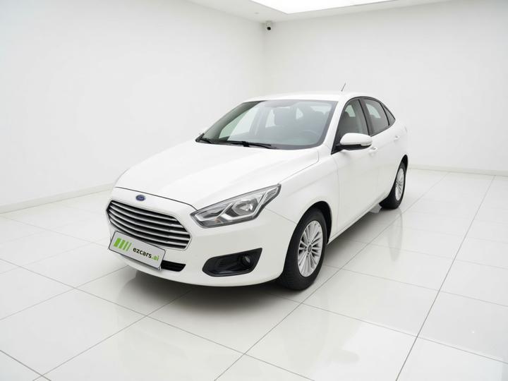 Escort 2015 1.5L MT Comfort
