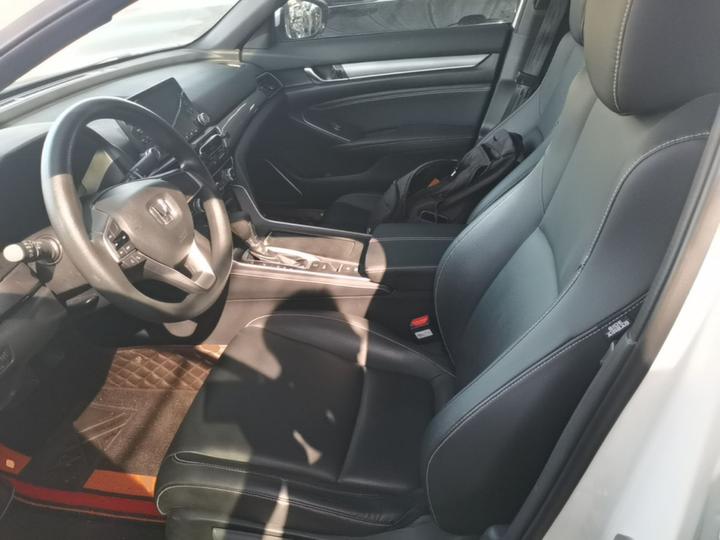 2022 260TURBO Elegant photo 6