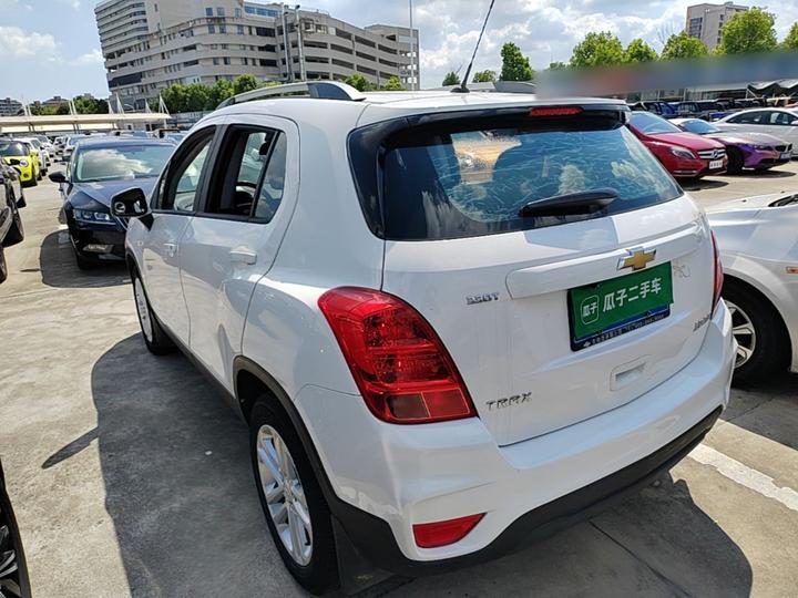 2018 330T MT RWD Comfort photo 4
