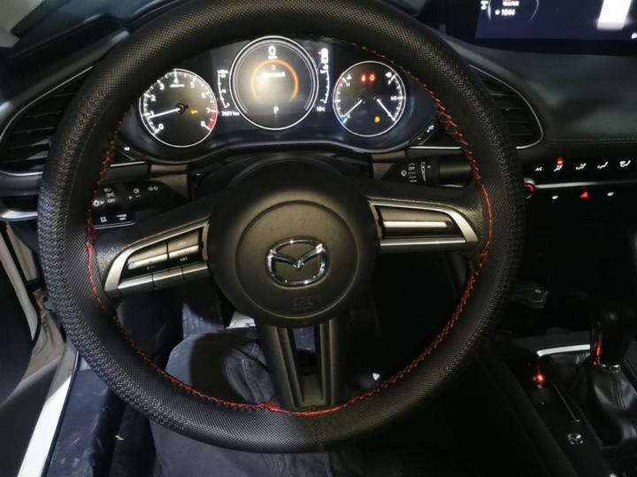3 Axela 2020 1.5L AT photo 6