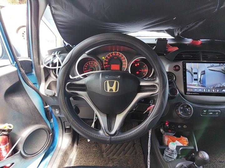 Fit 2011 1.3L MT Comfort photo 3