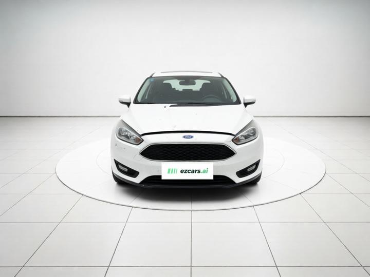 Focus 2018 Hatchback Classic 1.6L AT Comfort photo 2