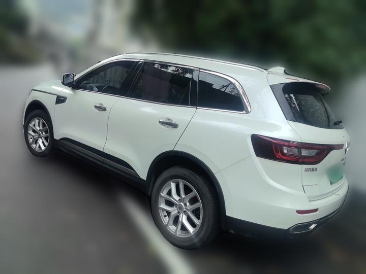 2017 2.5L AWD Premium photo 4