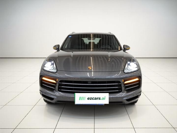 2019 Cayenne 3.0T photo 2