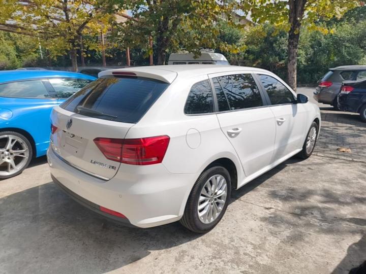 2013 1.4TSI MT Luxury photo 6