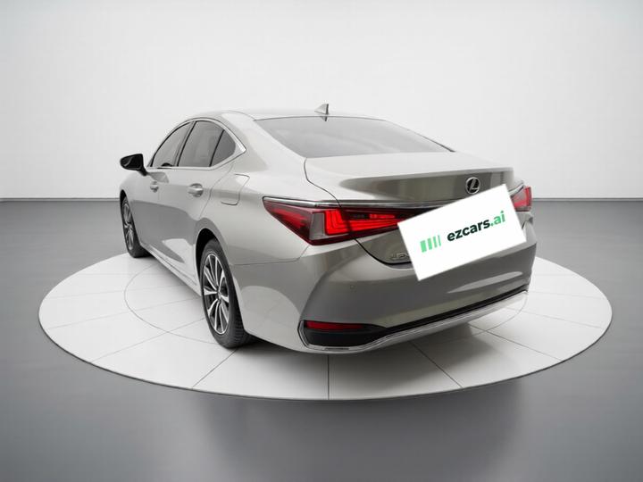 ES 2022 200 Luxury photo 4