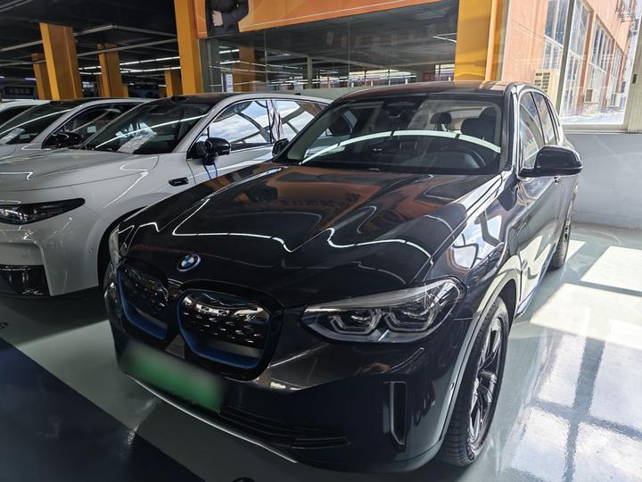 iX3 2021 Facelift Leading