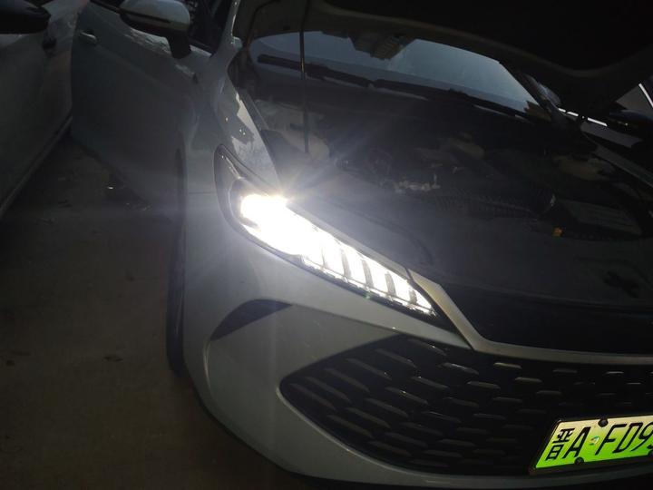 Qin PLUS 2025 DM-i ADAS 128KM Progressive photo 7