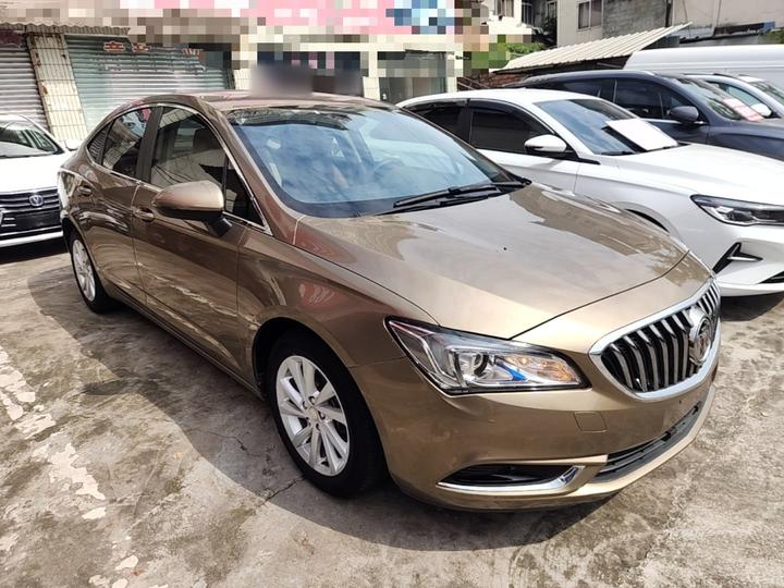 Verano 2015 Sedan 15S AT Progressive photo 3
