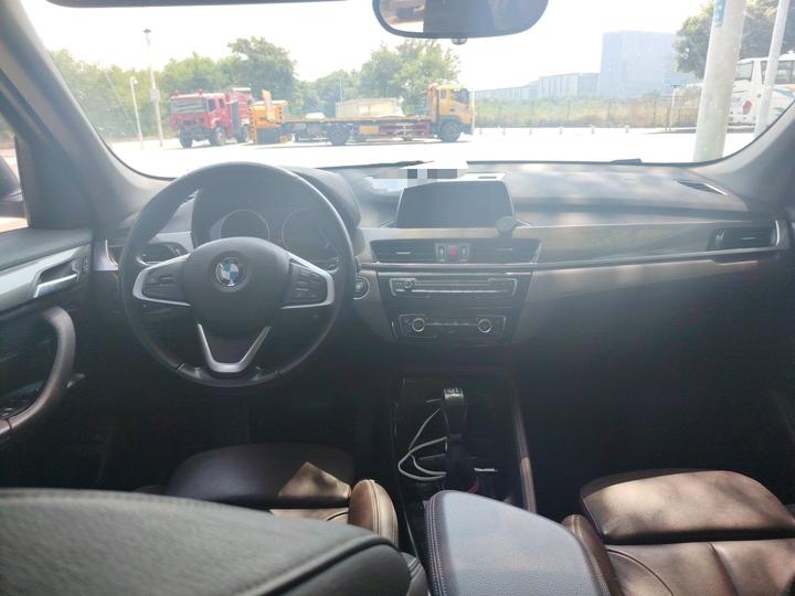 X1 2019 sDrive18Li Exclusive photo 5