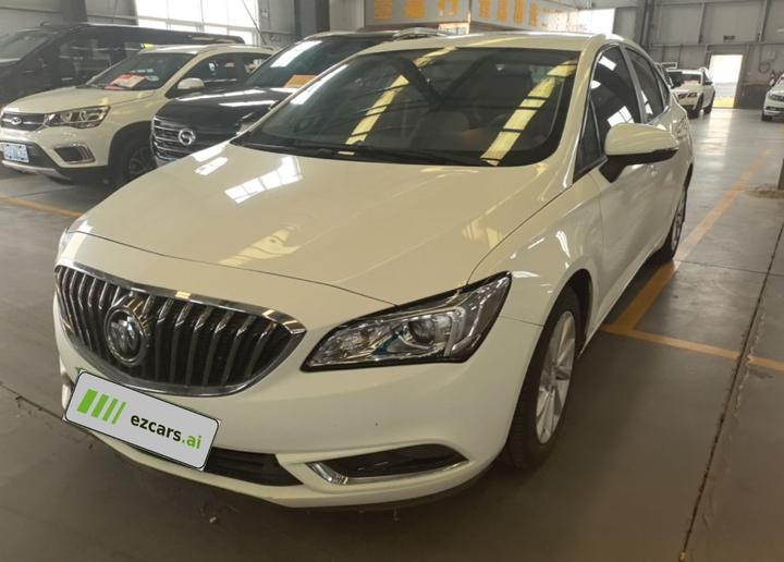 Verano 2015 Sedan 15S AT Leading