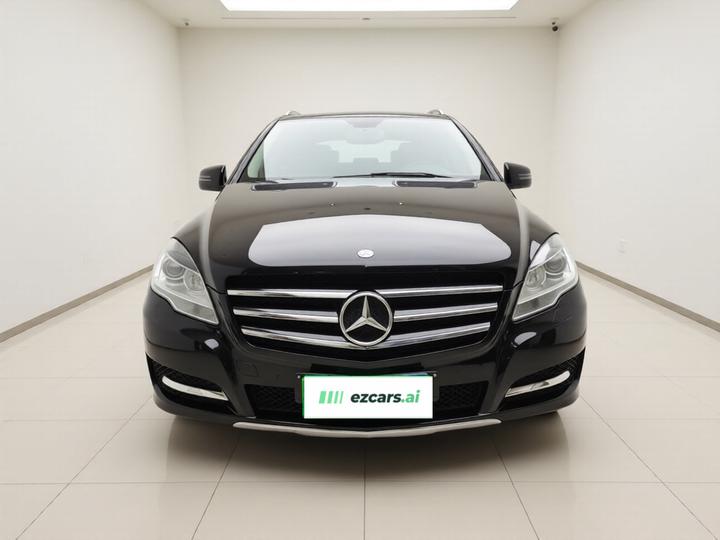 R-Class 2017 R 320 4MATIC Business Edition photo 2
