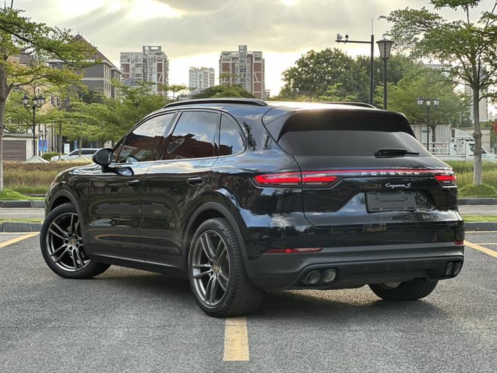 2019 Cayenne 3.0T photo 4