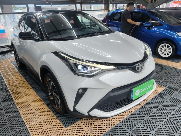 C-HR 2021 2.0L Luxury photo 3