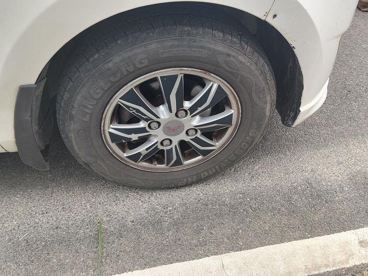 Wuling Hongguang 2014 1.5L S Standard photo 8