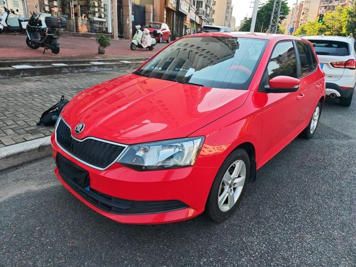 Fabia 2017 1.4L AT