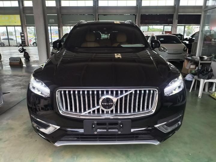 XC90 2017 T6 7-Seater photo 2
