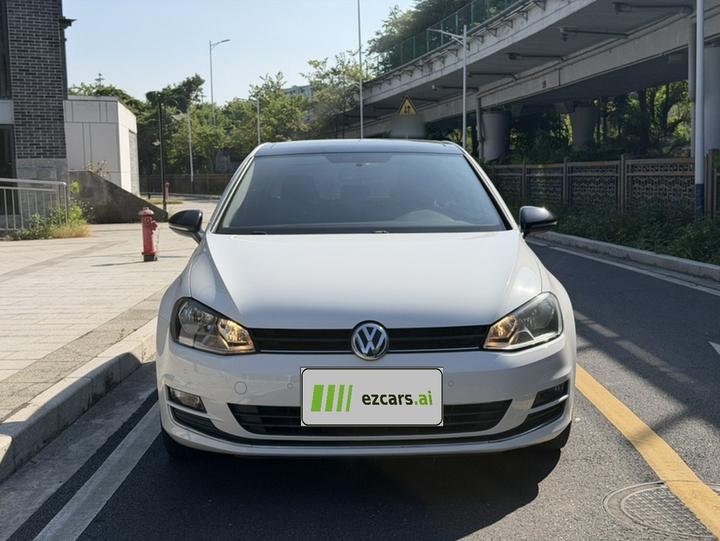 Golf 2017 230TSI AT Comfort Anniversary Edition photo 2
