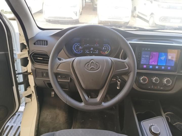 Changan EM80 2025 Comfort 6-Seater 300km photo 6