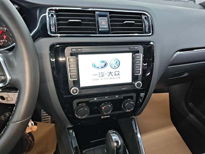 Sagitar 2016 280TSI AT R-Line photo 8