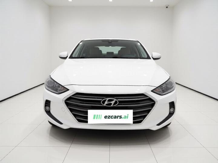 Elantra 2016 1.6L AT Smart Elite photo 2