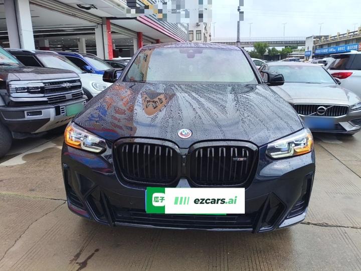 X4 2022 M40i photo 2