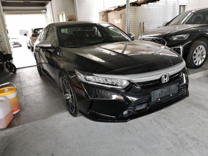2022 260TURBO photo 3