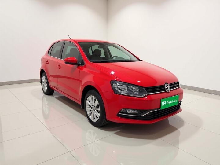 Polo 2016 1.6L AT Comfort photo 3