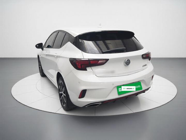 Verano 2016 Hatchback GS 20T DCT Sport photo 4