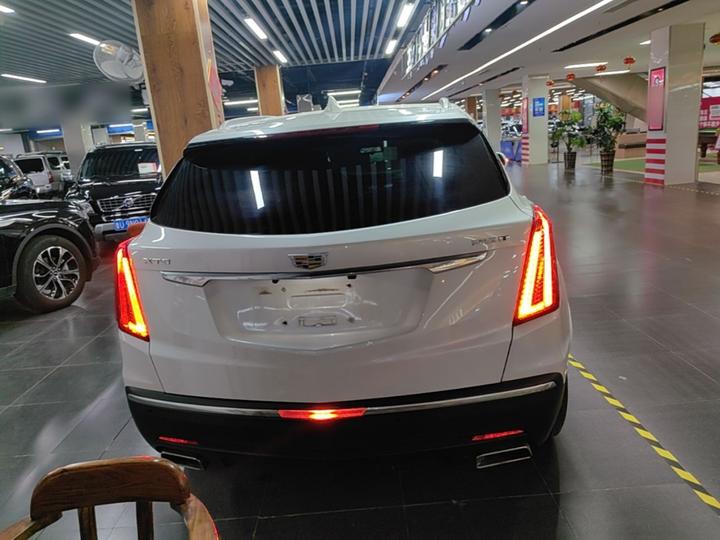 XT5 2018 25T Luxury photo 3