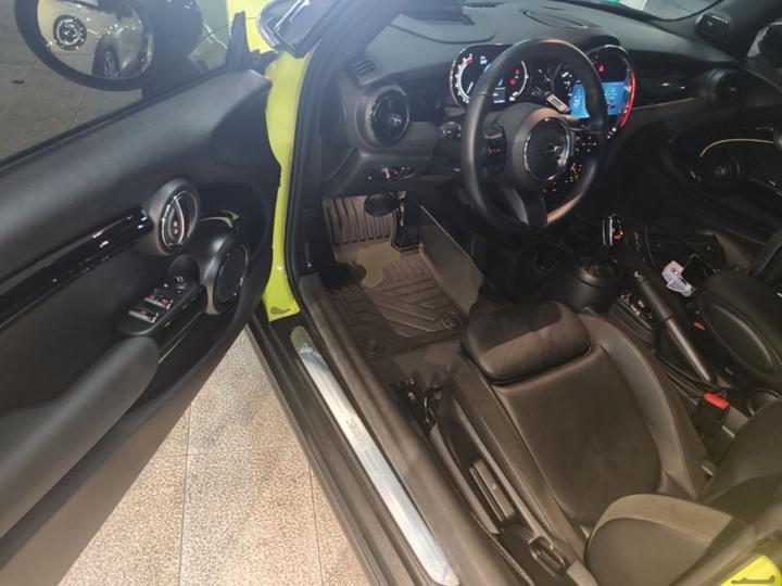 2023 Facelift 1.5T COOPER CABRIO photo 5