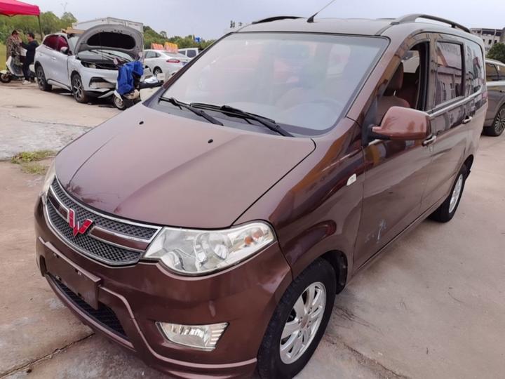 Wuling Hongguang 2014 1.5L S Standard