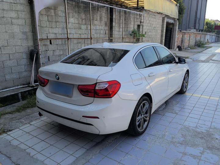 1 Series 2017 118i Sport photo 4